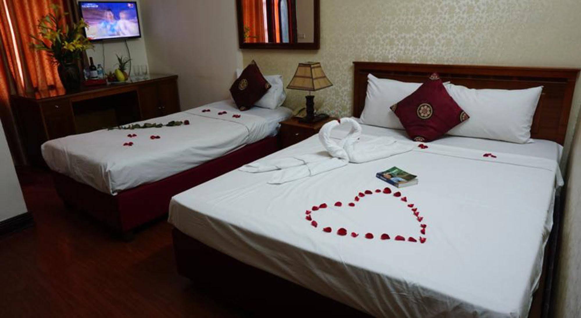 Hanoi Golden Moon Guest House & Travel Eksteriør bilde