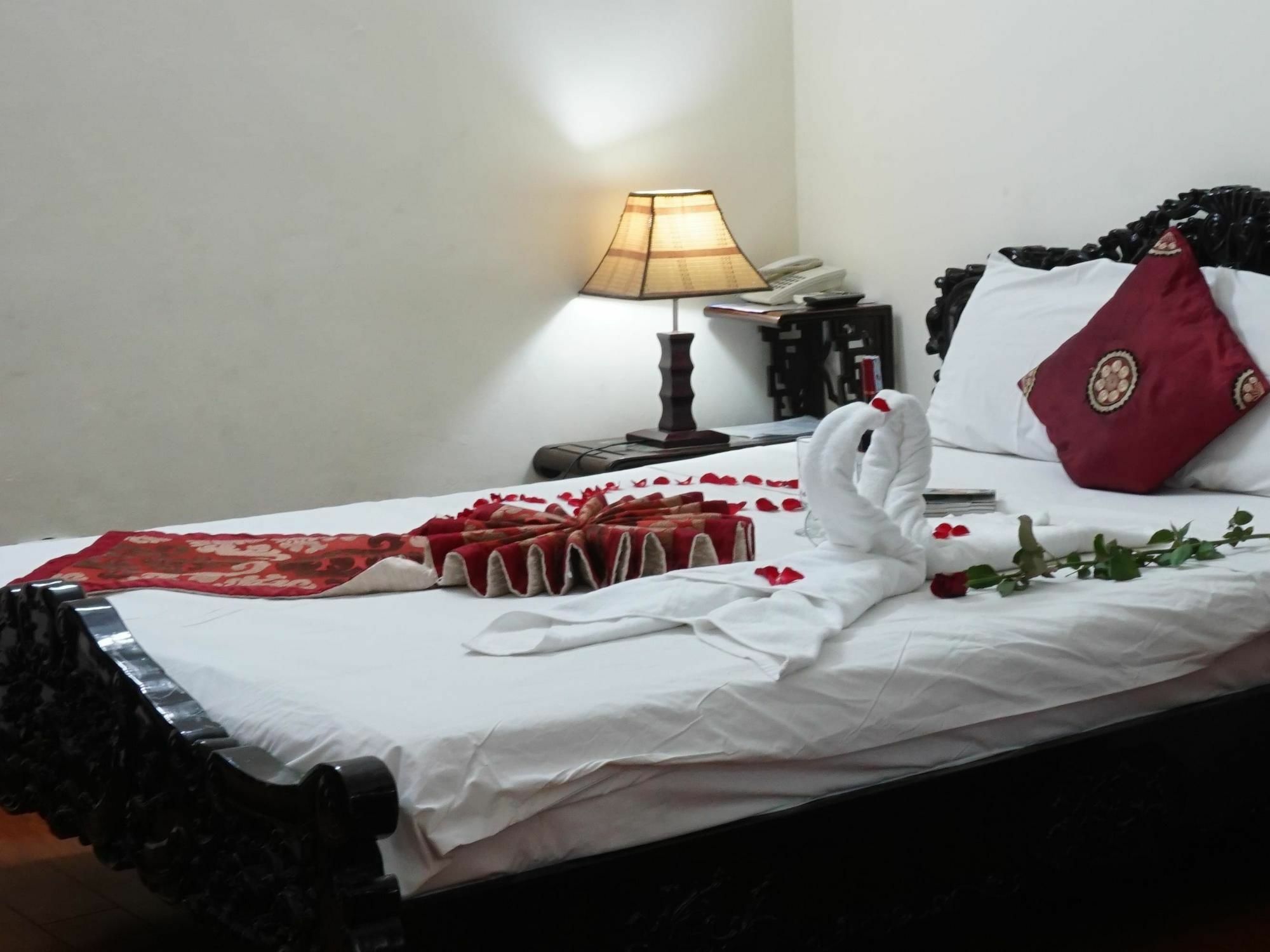 Hanoi Golden Moon Guest House & Travel Eksteriør bilde